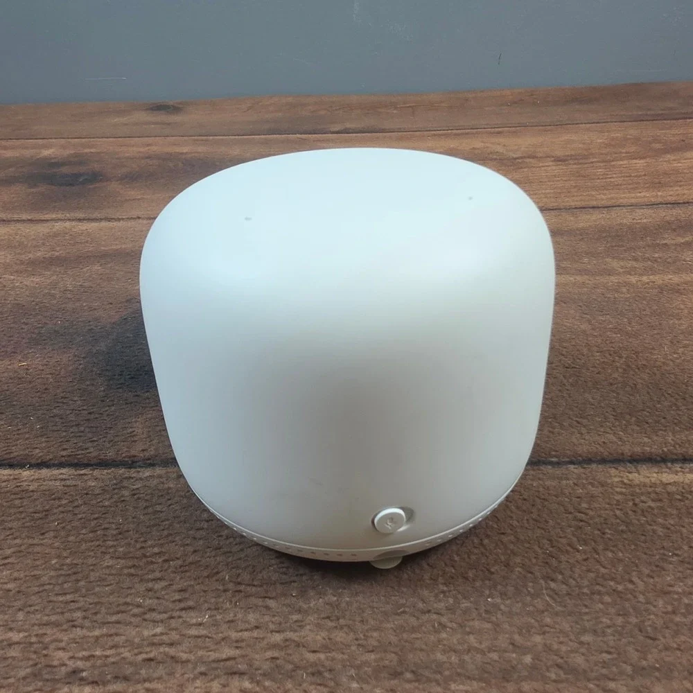 Google Nest Wifi Point Add-on Speaker H2E White Excellent Mesh Wi-Fi Extender